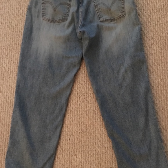 550 Levi Classic Relaxed stretched Jeans 👖 - Picture 3 of 6